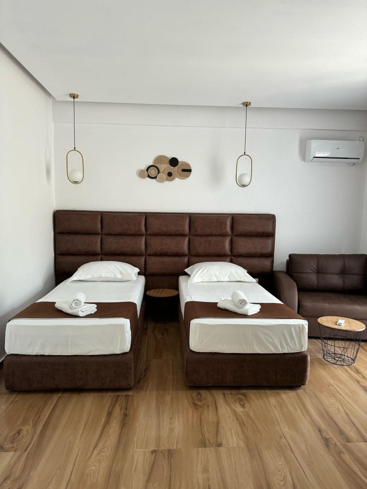 Ansi Paradiso Apartaments Sarandë エクステリア 写真