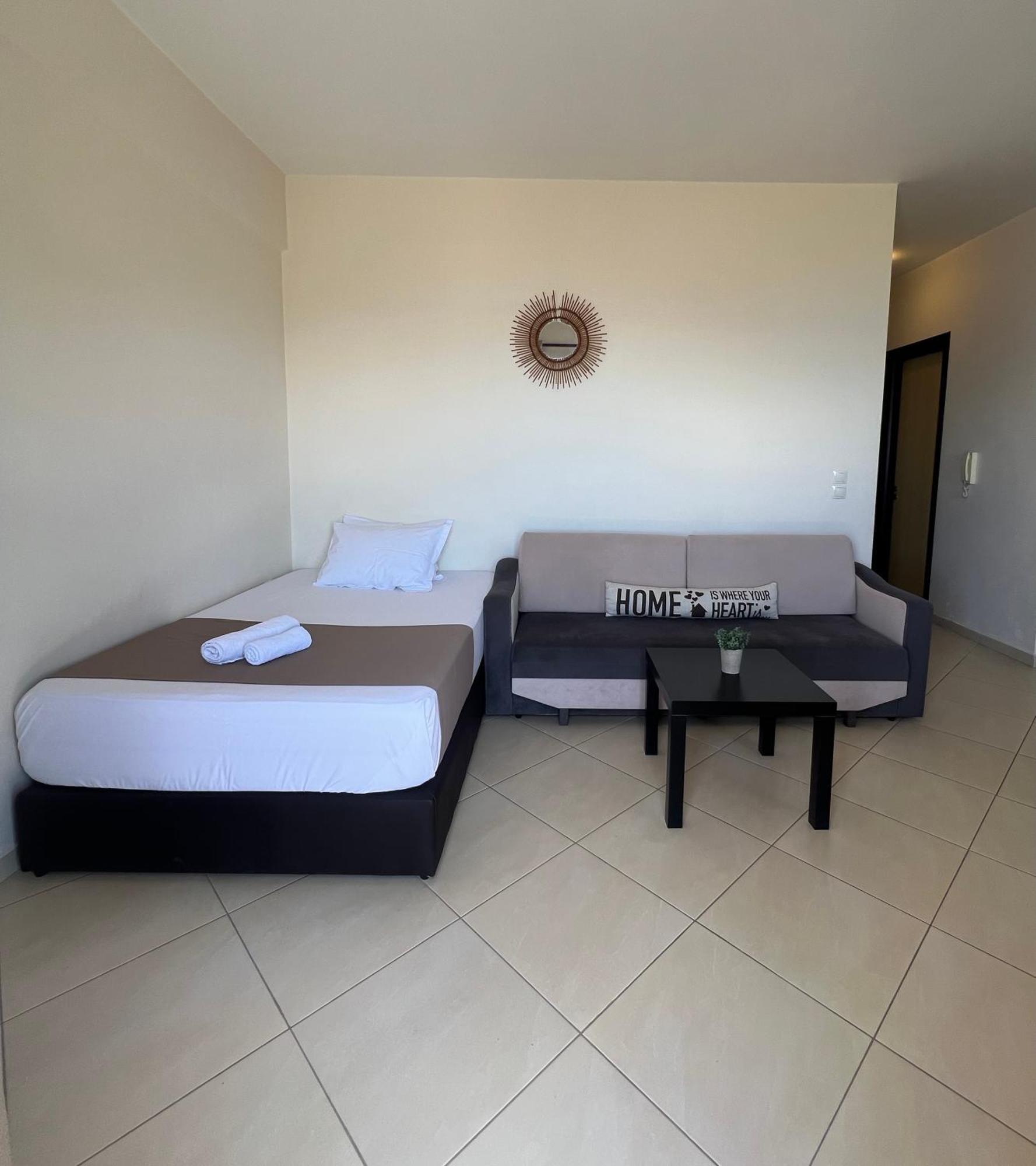 Ansi Paradiso Apartaments Sarandë エクステリア 写真
