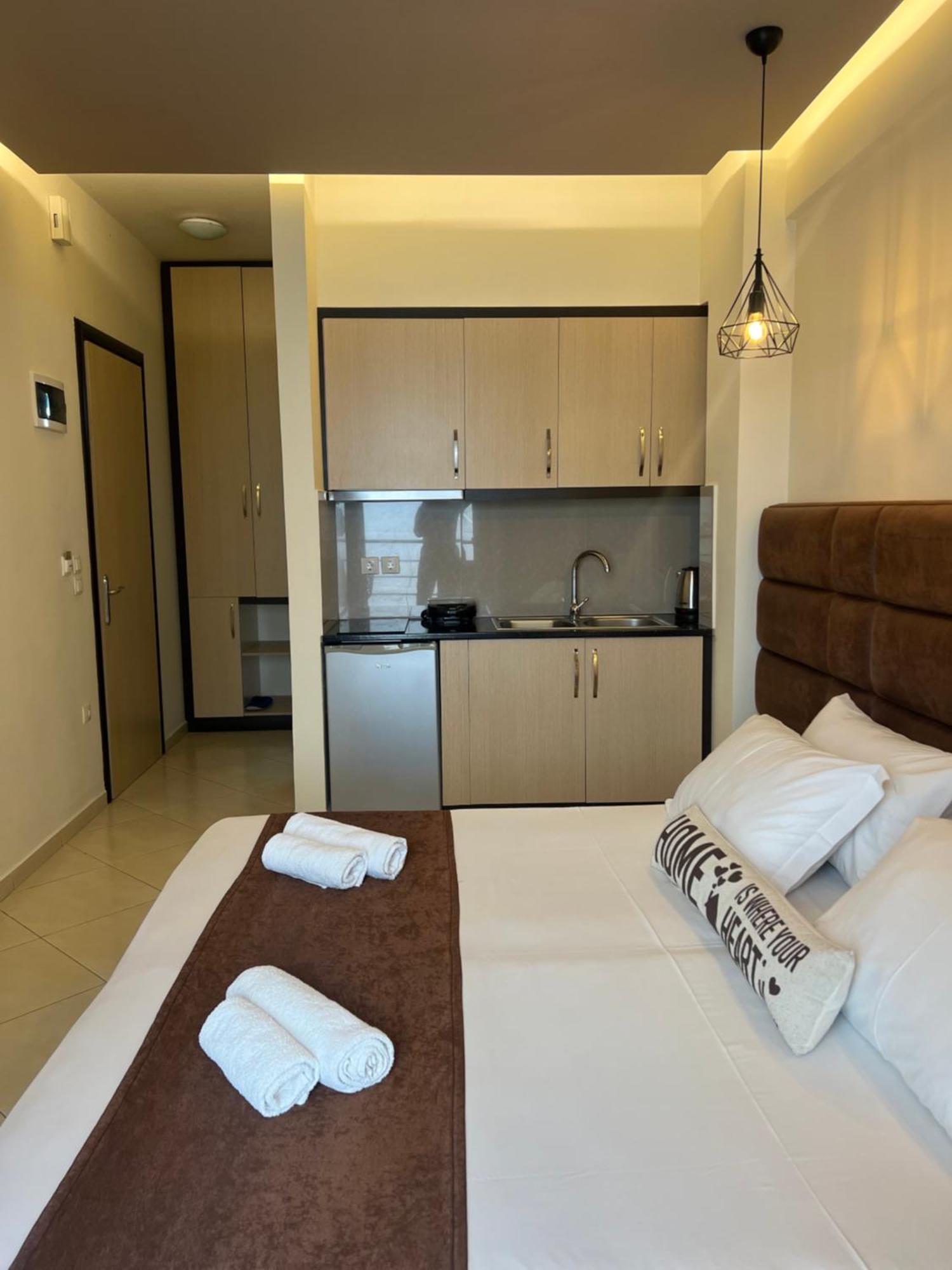 Ansi Paradiso Apartaments Sarandë エクステリア 写真