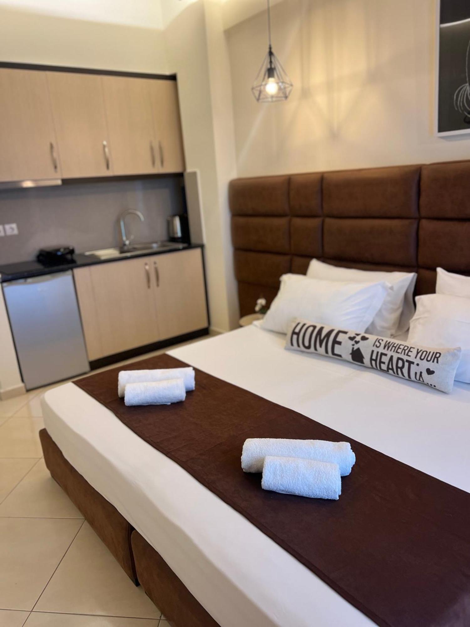 Ansi Paradiso Apartaments Sarandë エクステリア 写真