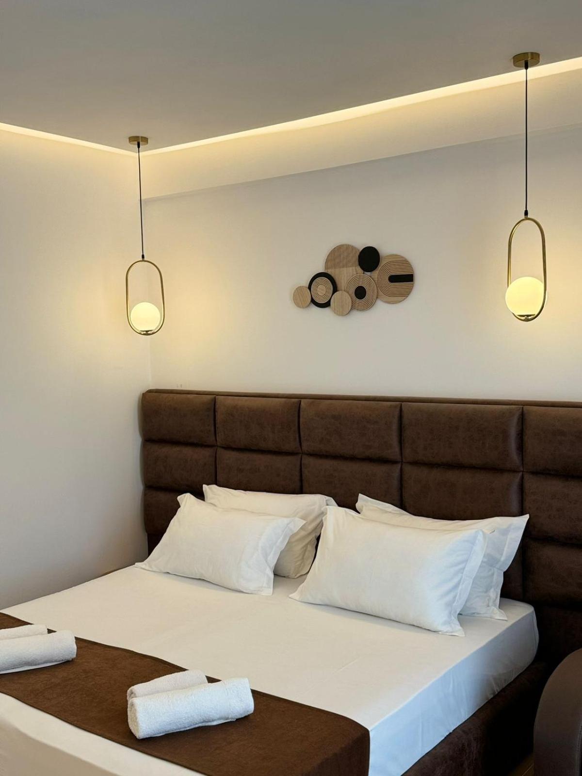 Ansi Paradiso Apartaments Sarandë エクステリア 写真