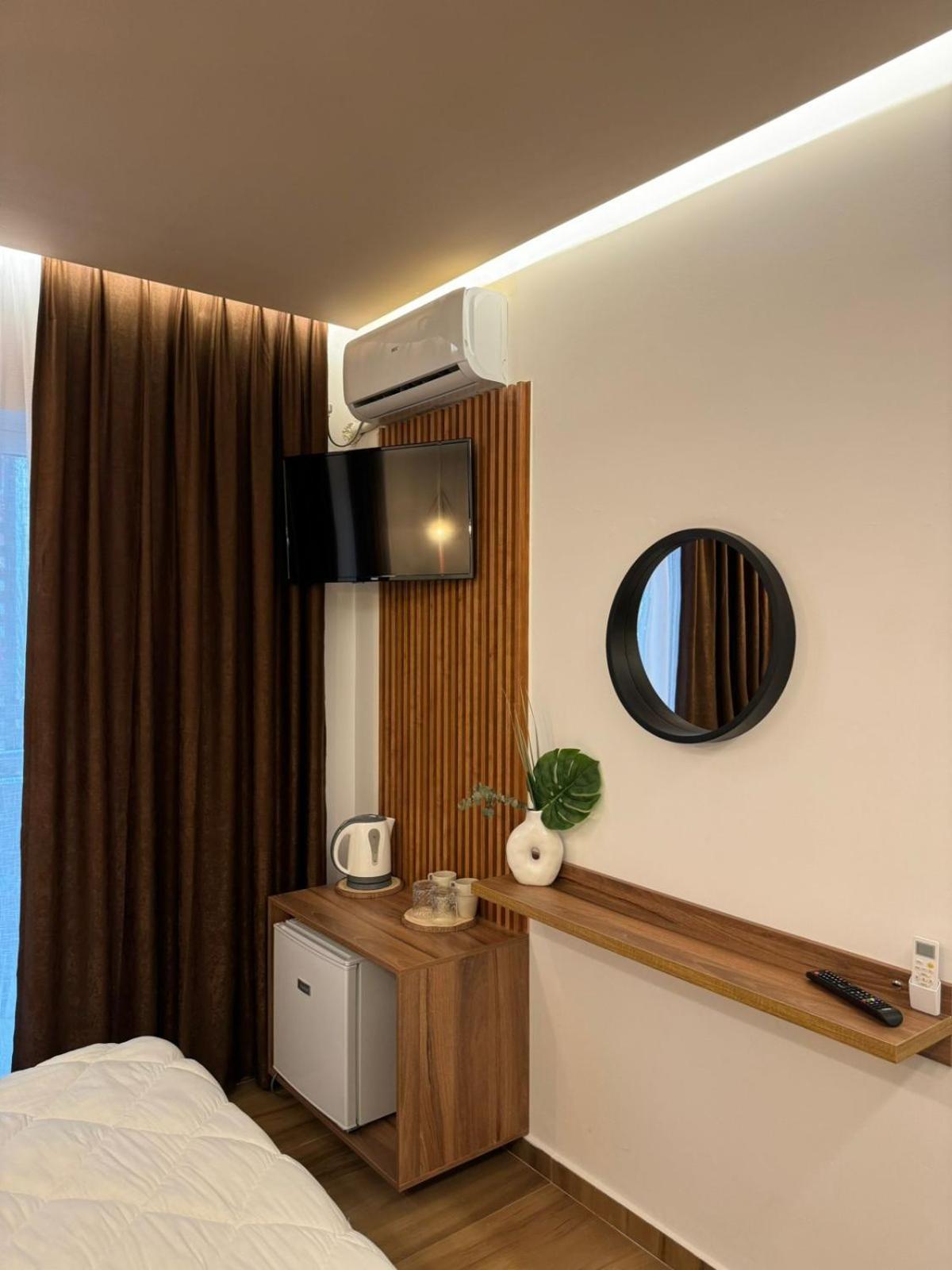 Ansi Paradiso Apartaments Sarandë エクステリア 写真