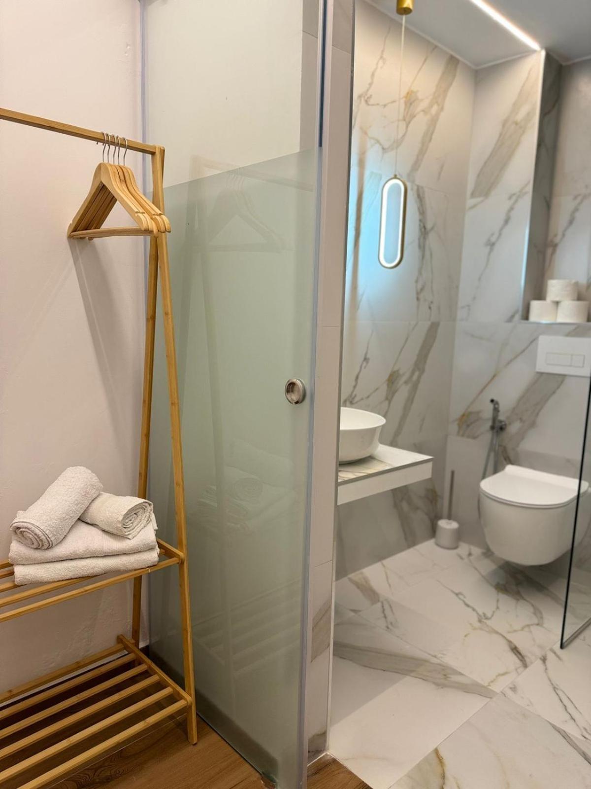 Ansi Paradiso Apartaments Sarandë エクステリア 写真