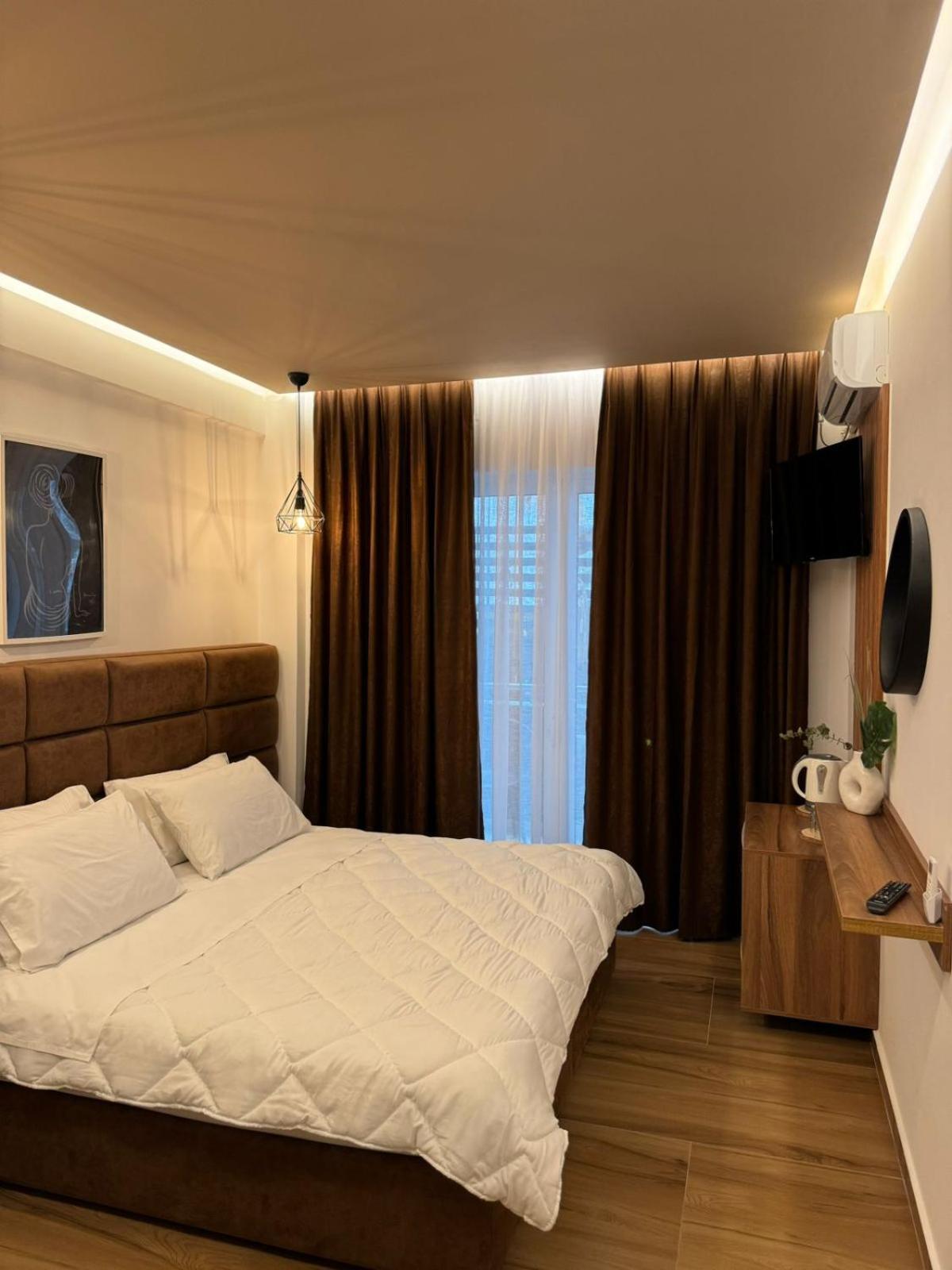 Ansi Paradiso Apartaments Sarandë エクステリア 写真